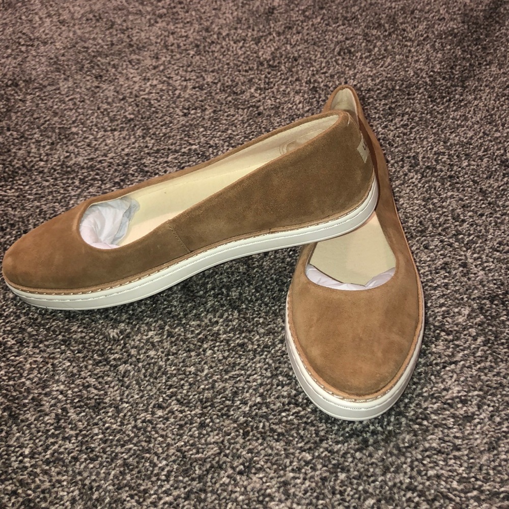 UGG.. Camel suede flats. Size 8.. barely worn comes with box